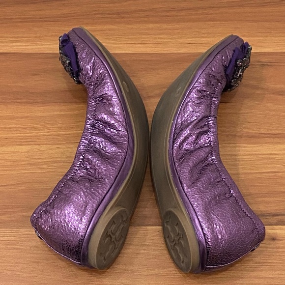 TORY BURCH Azalea Jeweled Bow Metallic Purple Ballerina Ballet Flats Size 8.5M - Picture 4 of 16